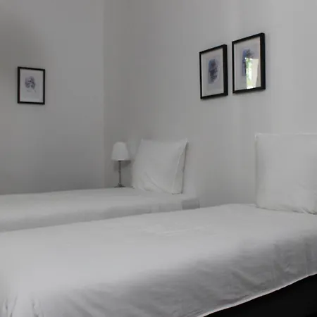 Mit 8 Betten Balkon, Waschmaschine Im Stadtzentrum Paderborn