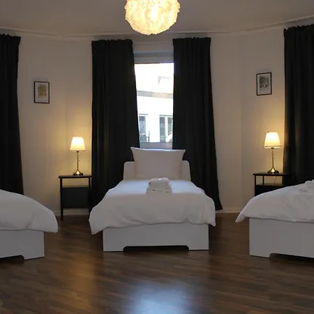 Mit 8 Betten Balkon, Waschmaschine Im Stadtzentrum Paderborn